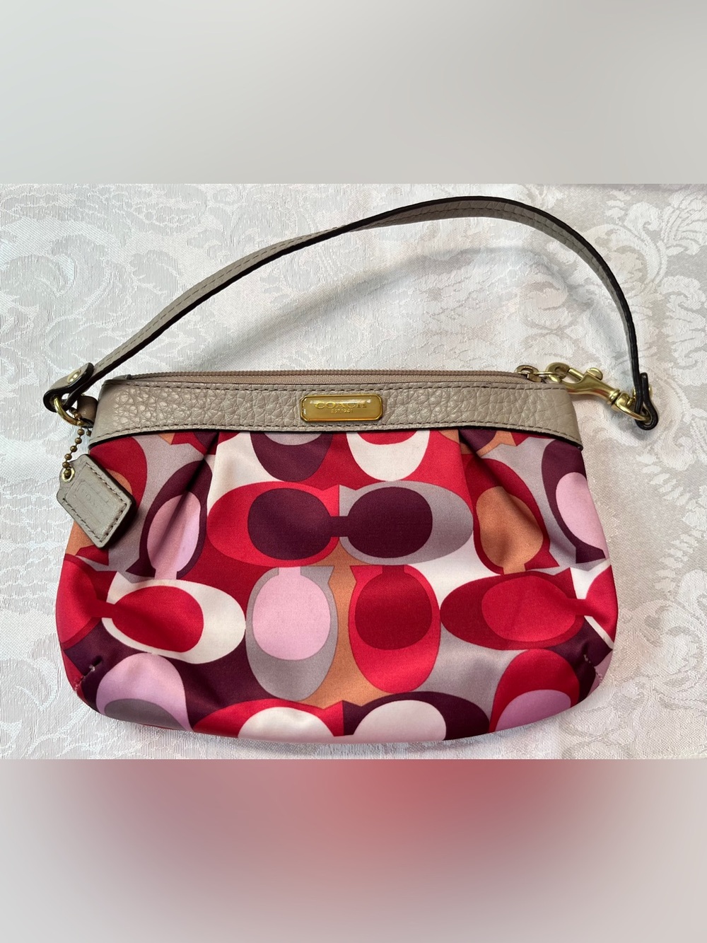 Coach Y2K Ashley Scarf Op Art Signature Wristlet with Leather Trim and Hangtag - Picture 7 of 7